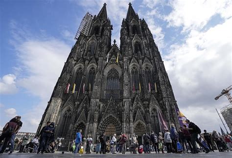 German police search church properties in probe of Cologne archbishop over perjury allegations